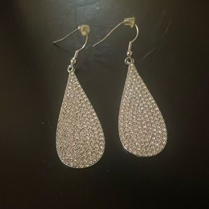 Drop rhinestone earrings